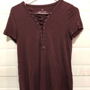 Red American Eagle shirt